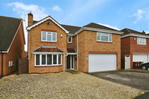 4 bedroom detached house for sale, Fairfields, Kirton Lindsey
