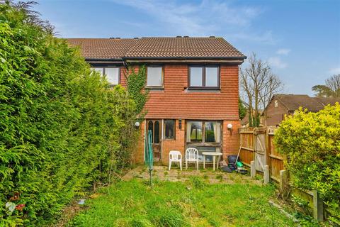 5 Hillside Close, Banstead, SM7 1ET
