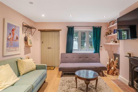 2 bedroom cottage for sale - Fieldgate Lane, Kenilworth