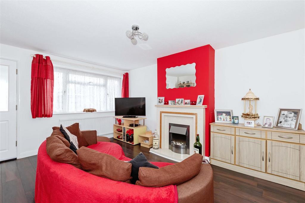 Patching Close, GoringbySea 3 bed terraced house for sale £325,000