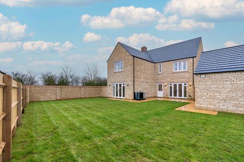 5 bedroom detached house for sale, Plot 16, Veronica at Stable Gardens, Fritwell Ormond Manor Road,  Off Fewcott Road,,  Fritwell OX27 7QA