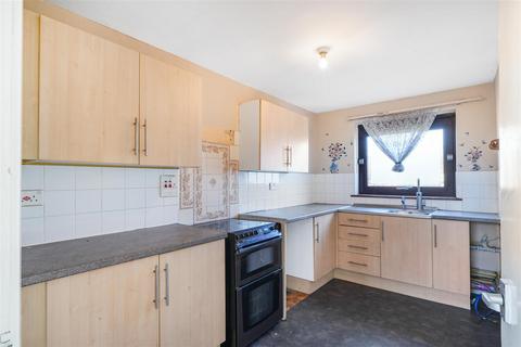 2 bedroom flat for sale, Hartington Close, Sudbury
