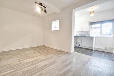1 bedroom flat to rent - Lydd Road, Camber, Rye
