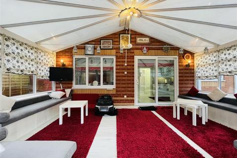 84 Bardley Drive, Coventry, CV6 3LD