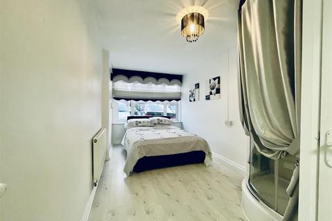 84 Bardley Drive, Coventry, CV6 3LD