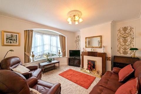 3 bedroom semi-detached house for sale, Filey Road, Scarborough