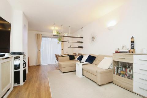 2 bedroom apartment for sale - Waldren Close, BAITER PARK, Poole, BH15