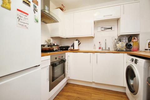 2 bedroom apartment for sale, Waldren Close, BAITER PARK, Poole, BH15