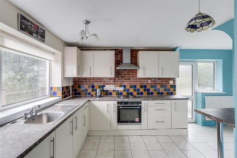 3 bedroom end of terrace house for sale - Phoenix Avenue, Gedling NG4