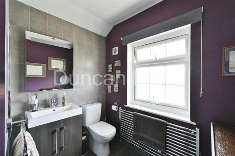 65 Hatfield Road, Potters Bar, EN6 1HS