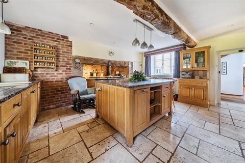 6 bedroom detached house for sale, Crediton