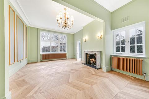 2 bedroom apartment for sale, Lyndhurst Road, NW3