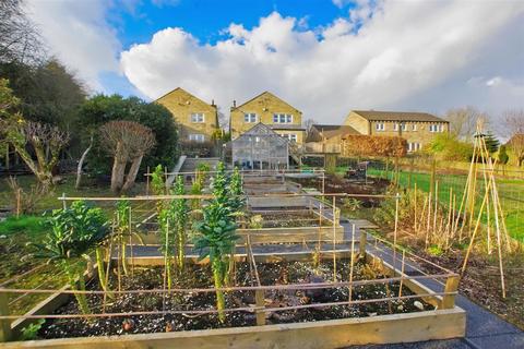 5 bedroom detached house for sale - Stainland Road, Stainland, Halifax