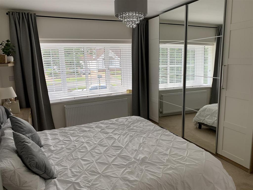 Bed 1 Pic 2.jpg