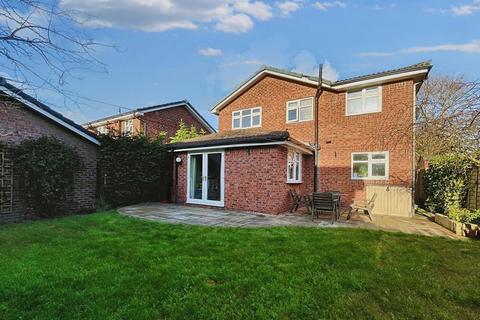 4 bedroom detached house for sale, Waveney Drive, Altrincham