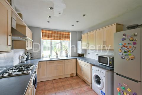 3 bedroom semi-detached house for sale, The Walk, Potters Bar EN6