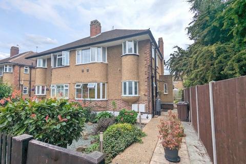1 bedroom flat for sale - Staines Road, Feltham, TW14