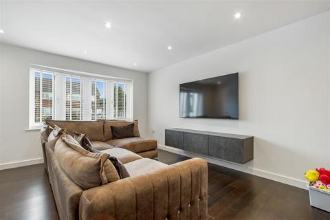 5 bedroom detached house for sale - Pembroke Drive, Waltham Cross EN7