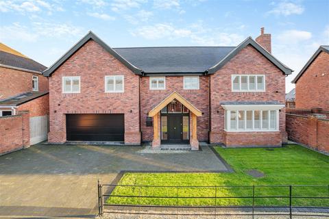 5 bedroom detached house for sale, Coventry Road, Burbage