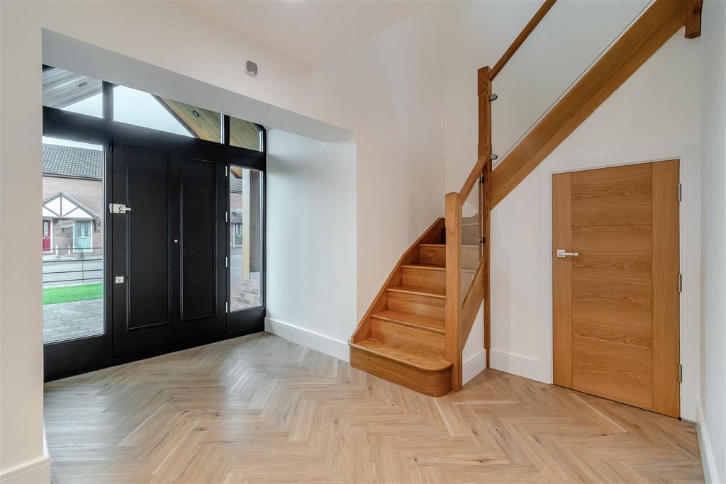 8584620-interior17.jpg