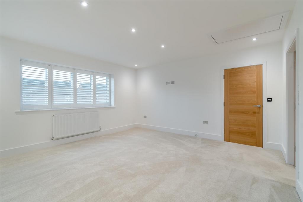 8584620-interior23.jpg