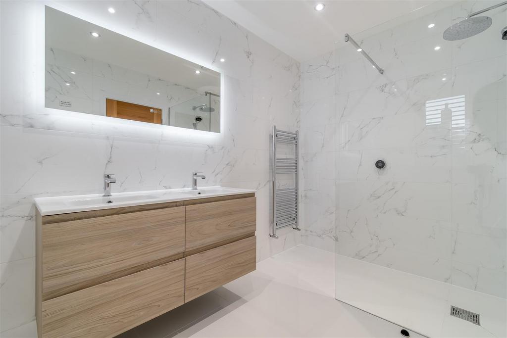 8584620-interior26.jpg
