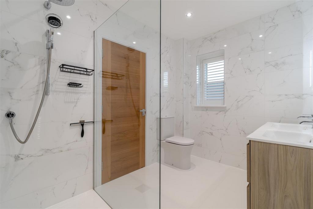 8584620-interior27.jpg