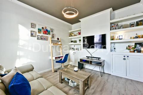 1 bedroom apartment for sale, Barnet Road, Herts EN6