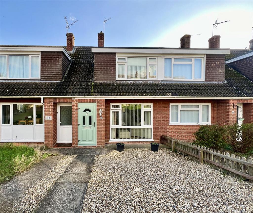 Thoresby Avenue, Gloucester GL4 2 bed terraced house for sale £210,000
