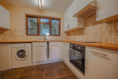 1 Fairhill, Hemel Hempstead, HP3 9UU