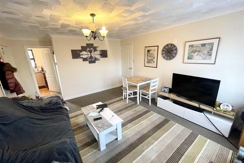 2 bedroom flat for sale, Cornfields, Holbeach, Spalding