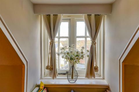 5, Grey Point House The Square, Findon, Worthing, BN14 0TE