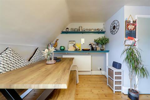 5, Grey Point House The Square, Findon, Worthing, BN14 0TE