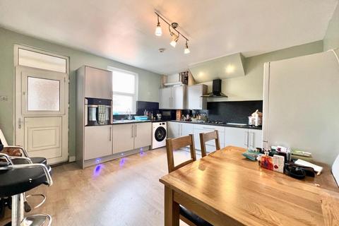 3 bedroom terraced house for sale, Tower Street, Barnsley
