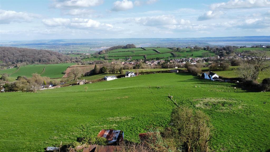 Littledean Hill Road, Cinderford GL14 5 bed detached house for sale £