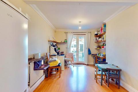 51 Eric Road, Romford, RM6 6JH