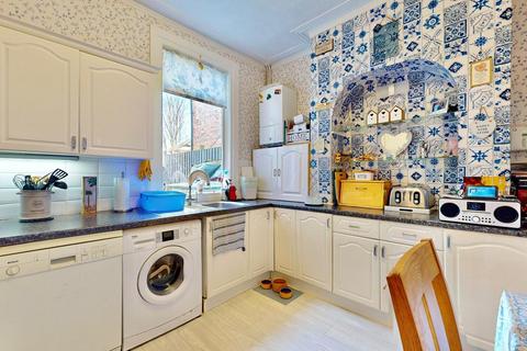 51 Eric Road, Romford, RM6 6JH