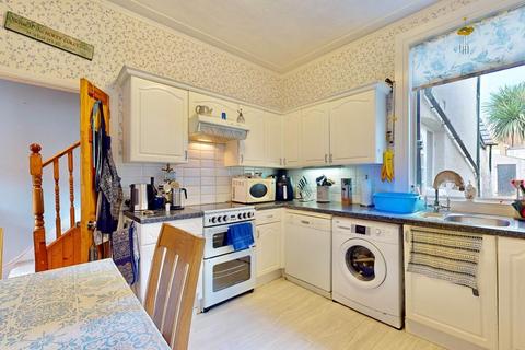 51 Eric Road, Romford, RM6 6JH