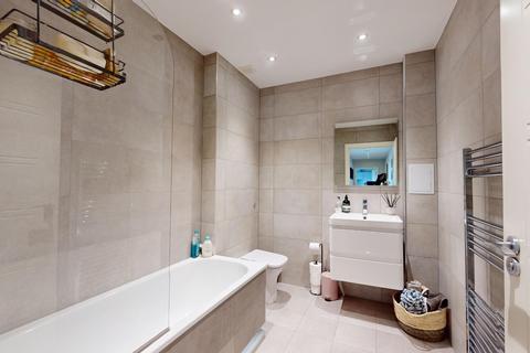 Flat 27, Stephenson House The Grove, Gravesend, DA12 1BF