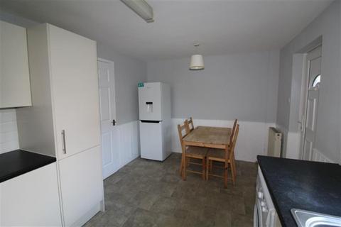 3 bedroom semi-detached house to rent - Victoria Park Avenue, Bramley, Leeds, LS13 2HP