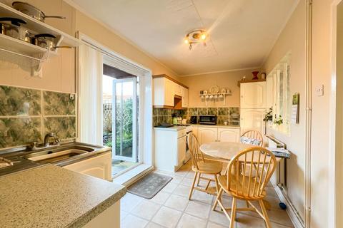42 Bideford Crescent, Bristol, BS4 1HE