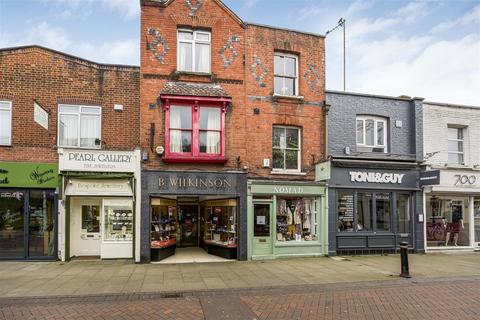 Retail property (high street) for sale, Peascod Street, Windsor