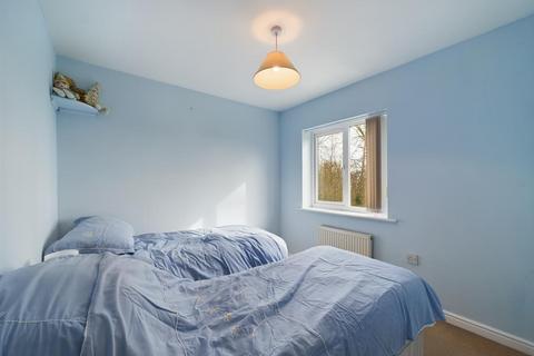 10 Stuart Close, Bridlington, YO15 3TD