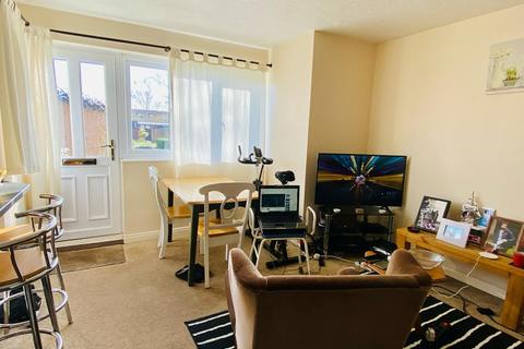 25 Chepstow Walk, Hereford, HR4 9TH