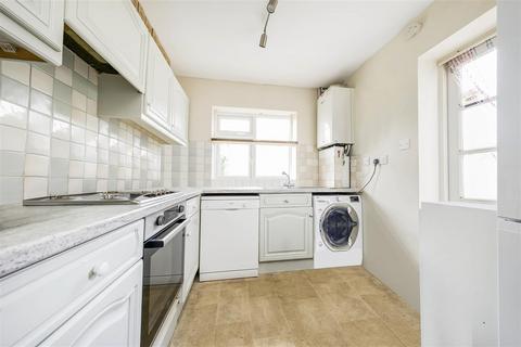 48 Cambridge Road, Twickenham, TW1 2HL