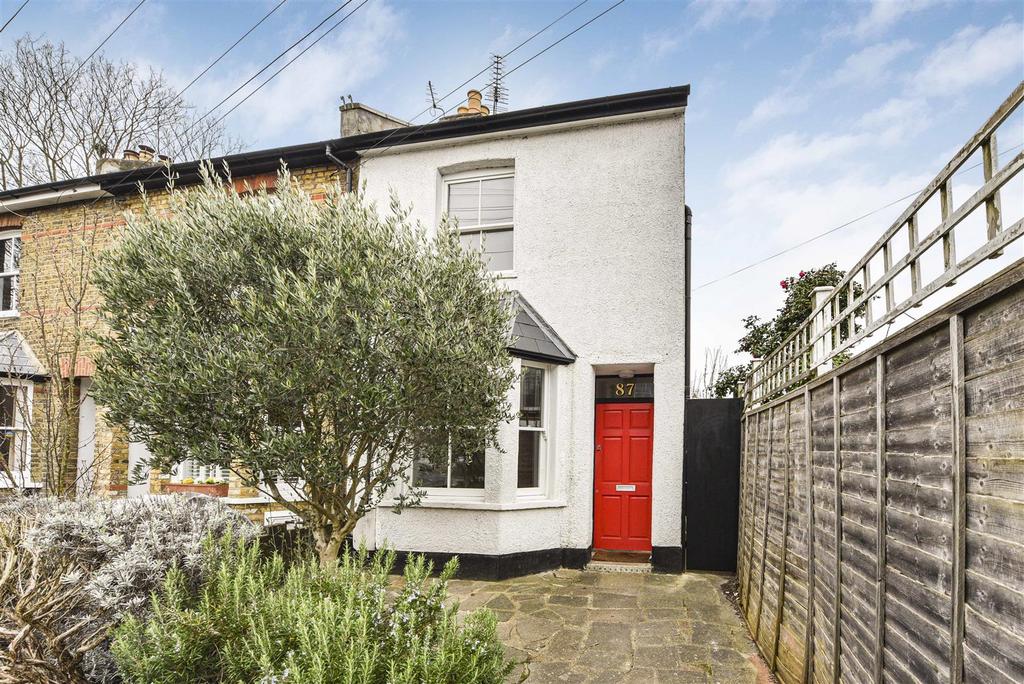 St. Margarets Grove, St Margarets... 3 bed house £1,195,000