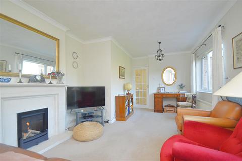 3 bedroom detached house for sale, IDEAL FAMILY HOME * SHANKLIN