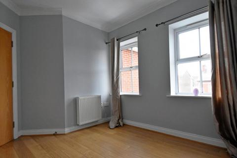 2 bedroom apartment to rent - Walmersley Road, Bury BL9
