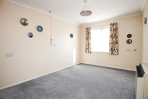 1 bedroom retirement property for sale, Ash Grove, Cambridgeshire CB25