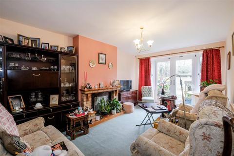71a Warren Road, Chingford, London, E4 6QR